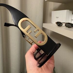 Fendi oversized sunglasses